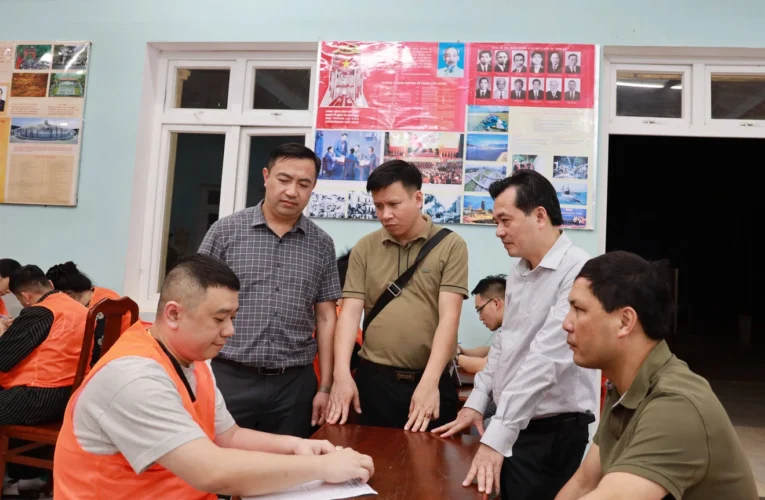 Triệt phá đường dây lừa đảo hơn 300 tỉ đồng ở Campuchia