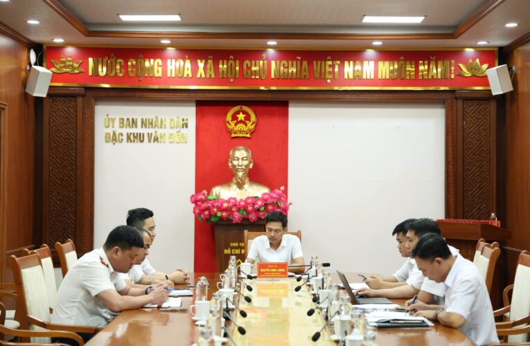 Vân Đồn họp làm rõ thông tin phản ánh trong bài viết “Ngăn sông, cấm chợ phiên bản Cảng Ao Tiên”